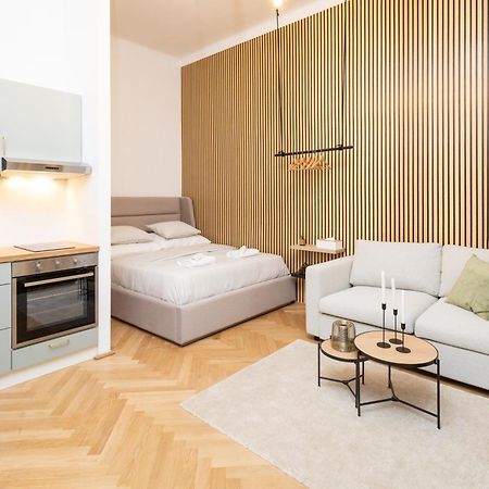 Charming Retreat Walking Distance From Town Centre Appartement Wenen Buitenkant foto
