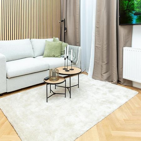 Charming Retreat Walking Distance From Town Centre Appartement Wenen Buitenkant foto