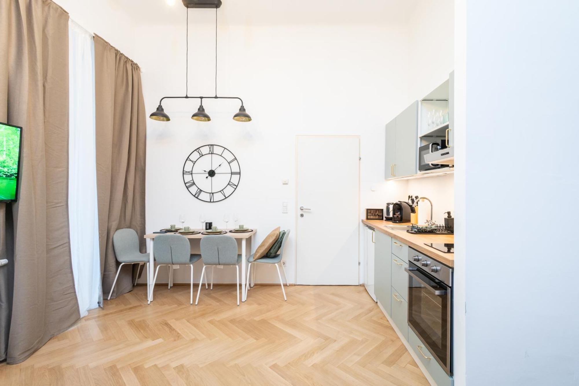 Charming Retreat Walking Distance From Town Centre Appartement Wenen Buitenkant foto