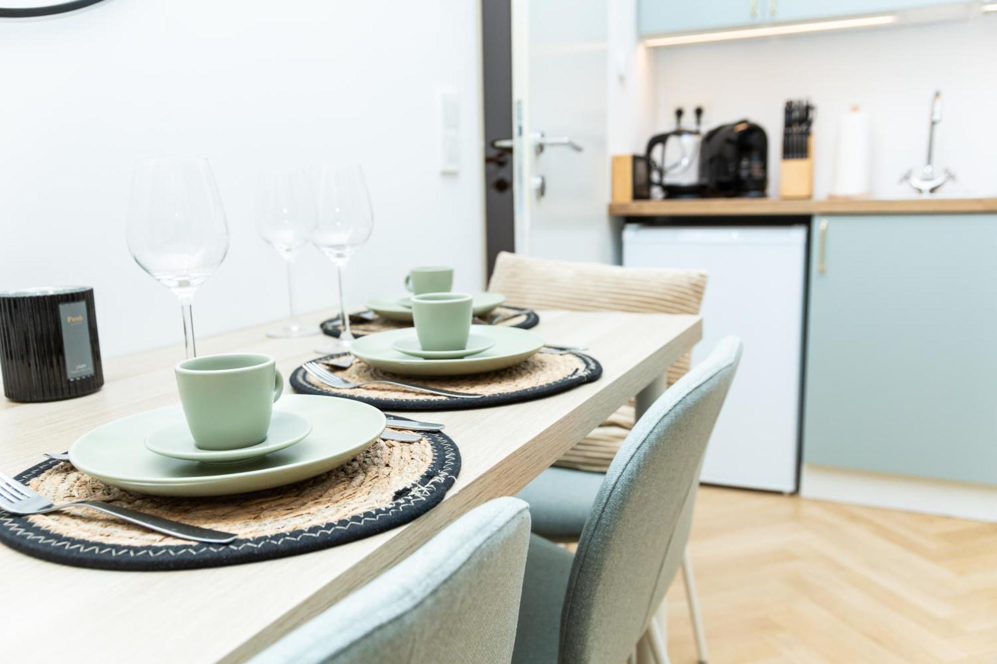 Charming Retreat Walking Distance From Town Centre Appartement Wenen Buitenkant foto