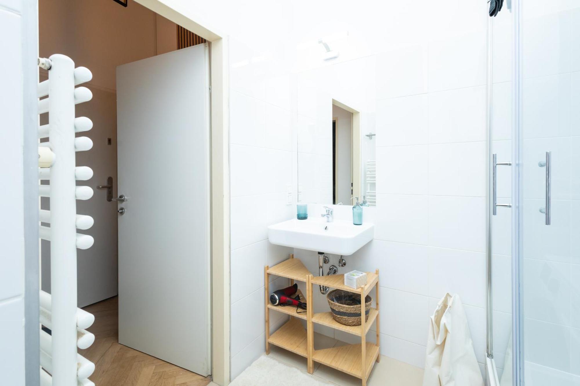 Charming Retreat Walking Distance From Town Centre Appartement Wenen Buitenkant foto
